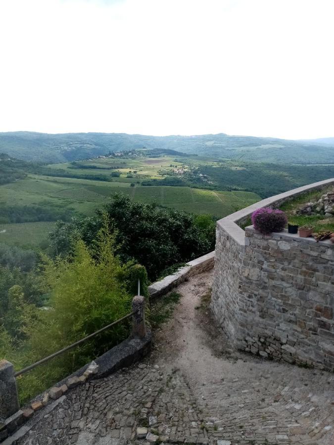 Rooms Serafin-Lavanda Motovun Esterno foto